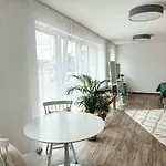 Apartamento Sali Homes Am1 Elegant And Stylish Retreat In Heart Of Bayreuth, Close To River Bayreuth