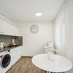 Apartamento Sali Homes Am1 Elegant And Stylish Retreat In Heart Of Bayreuth, Close To River