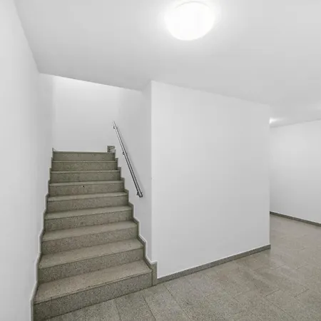 Sali Homes Elegant And Stylish Retreat In Heart Of Bayreuth, Close To River